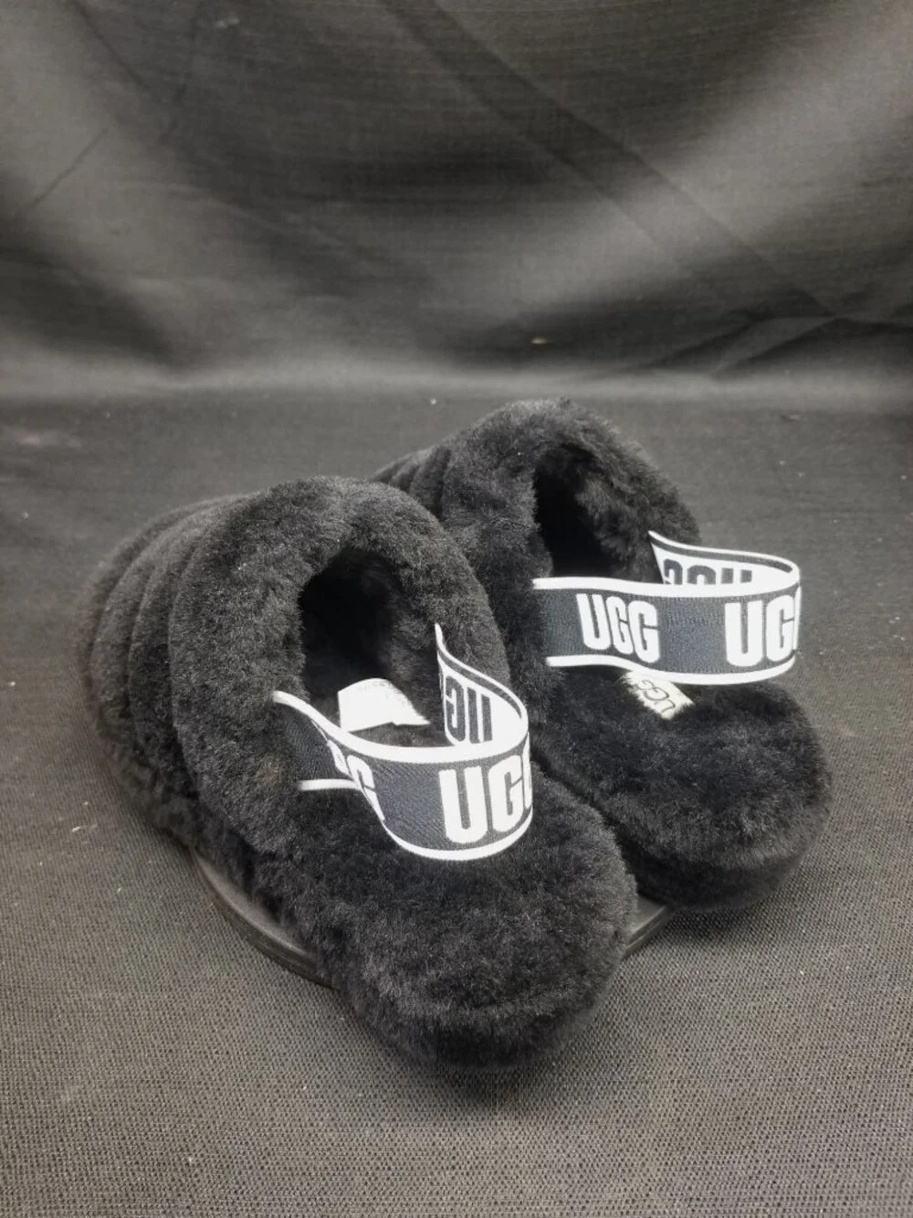 UGG Girls K Fluff Yeah Slippers Slides Black Size 4 NEW IN BOX!